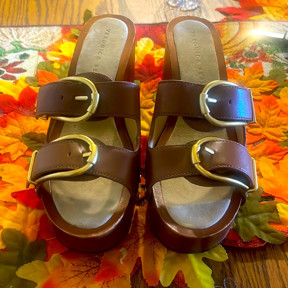 New Veronica beard shoes ,never used,without tags and box.